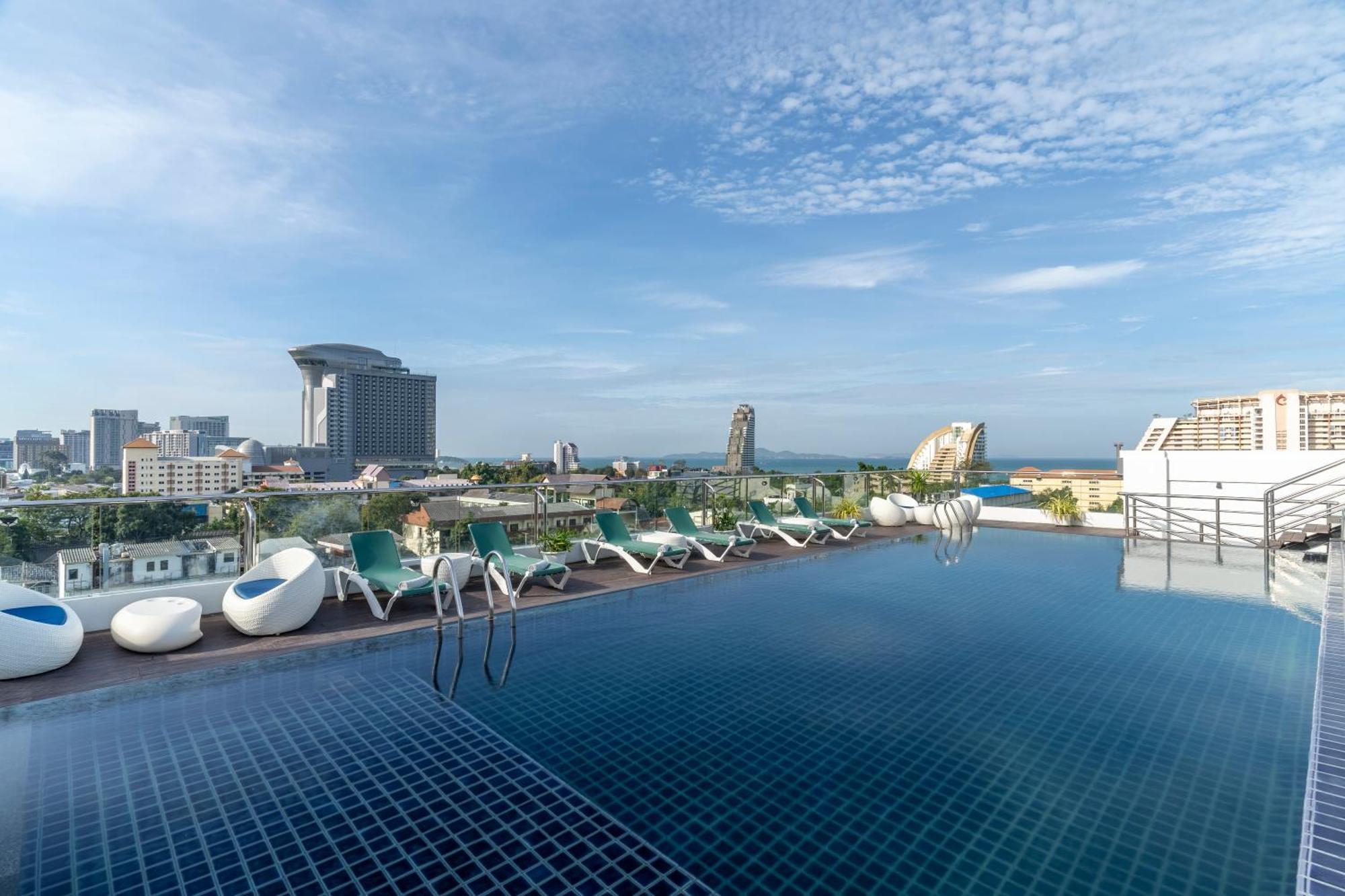 Blue Boat Hotel Jc Pattaya Zewnętrze zdjęcie